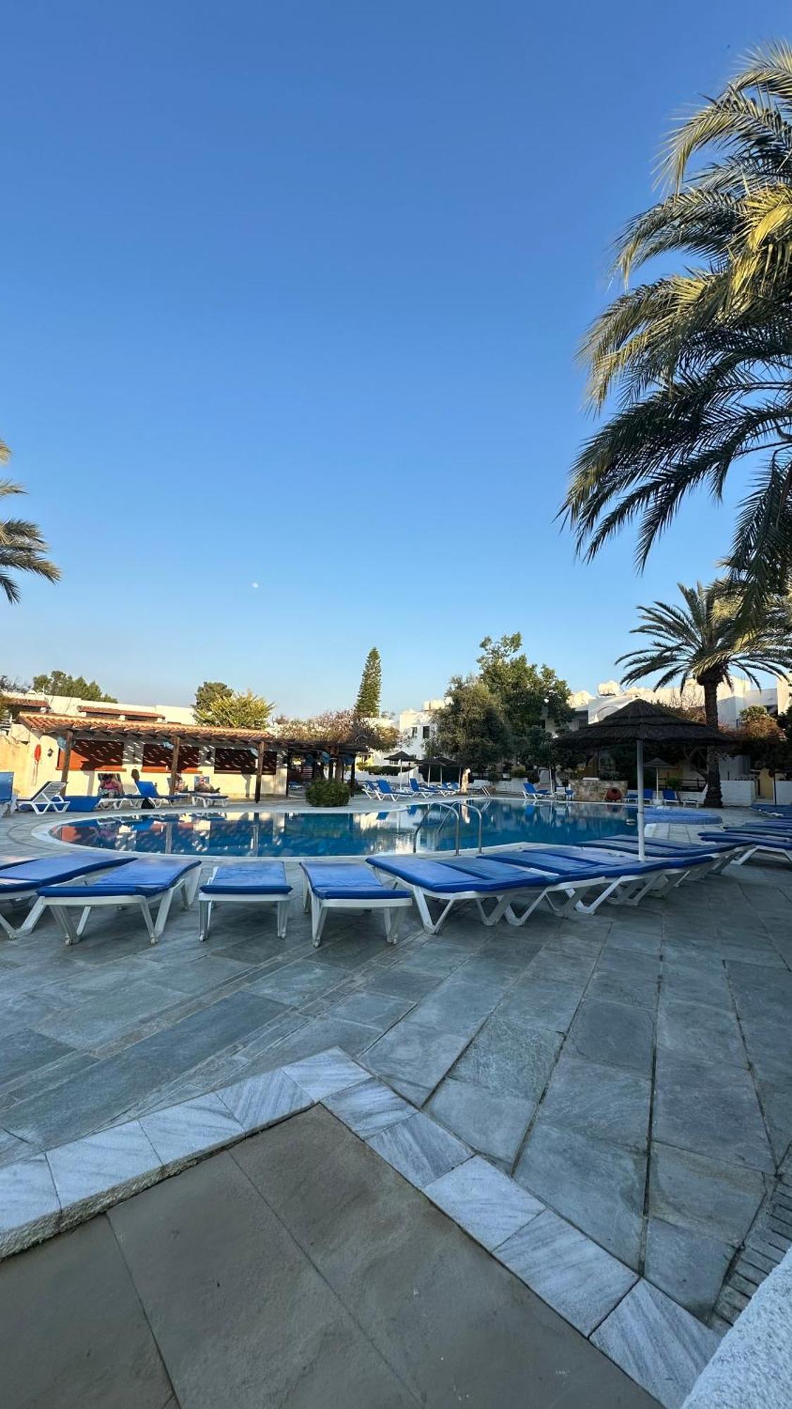 Paphos Gardens Studio Suite Eksteriør billede